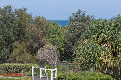 OCEAN RETREAT ON SALT 5203 - Gold Coast 4U 3