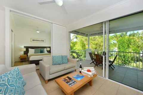 Ocean Sounds 2 Bedroom Apartment - Gold Coast 4U 0
