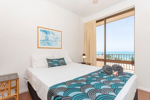 OCEAN VIEWS 10 - Accommodation Gold Coast 3