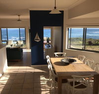 Ocean Views' 4 Ocean Street - air conditioned luxury with beautiful ocean views - Gold Coast 4U