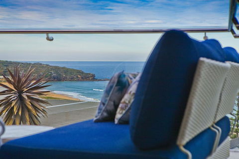Ocean Vista Luxury Home At Curl Curl - Gold Coast 4U 2