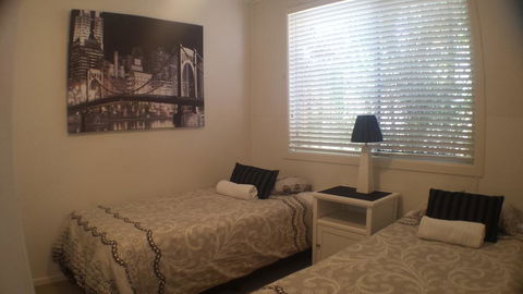 Oceana Holiday Units - Gold Coast 4U 3