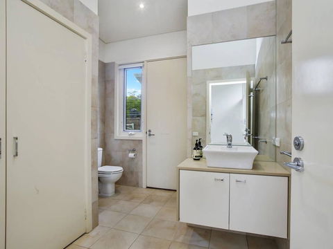 OCEANS 12 - Modern Ocean View Villa - Accommodation Gold Coast 1