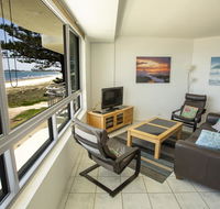 Oceanside Resort - Absolute Beachfront Apartments - Accommodation Gold Coast