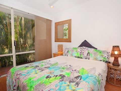 Okinja 71 - Tropical 4 BDRM Home With Pool - Accommodation Gold Coast 2