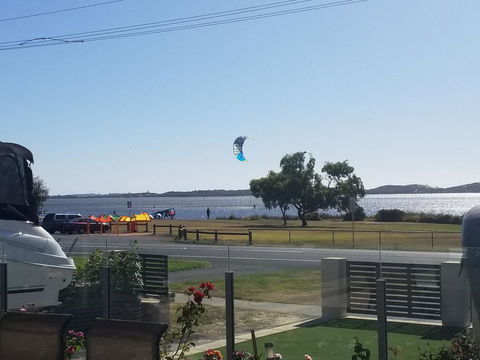 ON THE ESTUARY - Accommodation Gold Coast 1