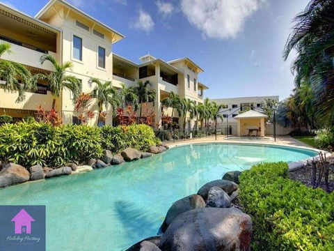 On The STRAND Marina Spacious 3 Brms BEACH Casino - Gold Coast 4U 1