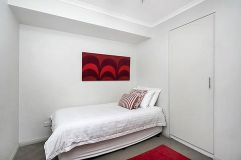 One Bedroom Apartment Atchison St(L1006) - Gold Coast 4U 3