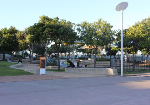 One Bedroom Apartment With Free Wifi - 1 Gold Coast 2