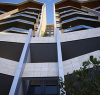 ONE OAK 693I - Gold Coast 4U
