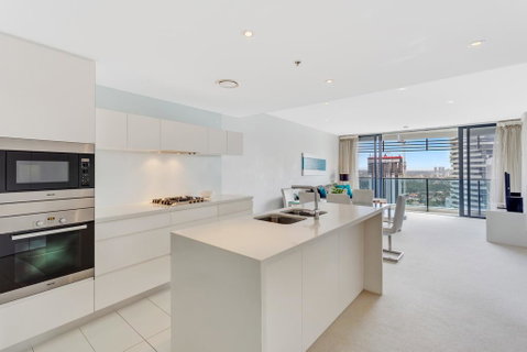 Oracle - 5 Star Luxury - Level 25 - Accommodation Gold Coast 0