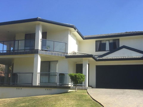Orana Beach Holiday Home At Boat Habour - Gold Coast 4U 0