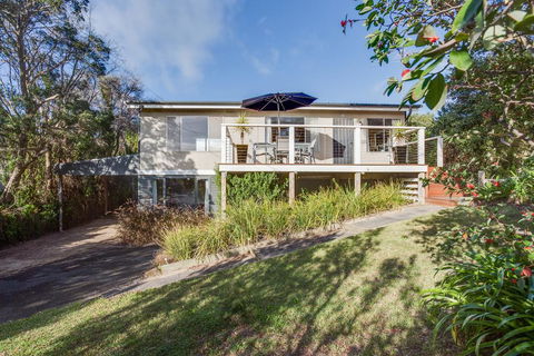Orcades Beach House - Accommodation Gold Coast 0