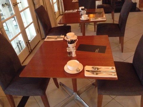 Oscars Waterfront Boutique Hotel - Accommodation Gold Coast 1