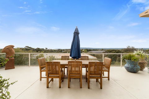 Ourania Luxury Bed And Breakfast Sleeps 7 - Accommodation Gold Coast 3