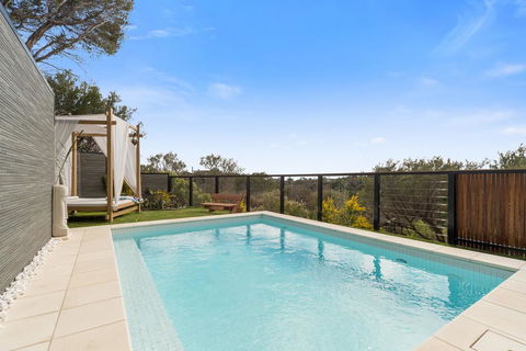 Ourania Luxury Bed And Breakfast Sleeps 7 - Accommodation Gold Coast 0