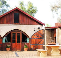 Outback Cellar  Country Cottage - Gold Coast 4U