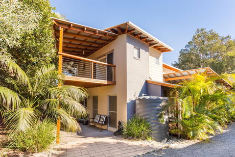 OUTRIGGER - Accommodation Gold Coast 0