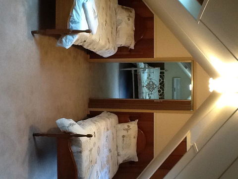 Overnewton Castle - Accommodation Gold Coast 3