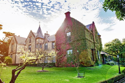 Overnewton Castle - Accommodation Gold Coast 0