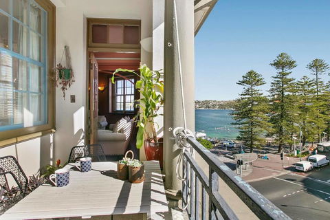Oversized Manly Penthouse With 180 Ocean Views - Gold Coast 4U 0