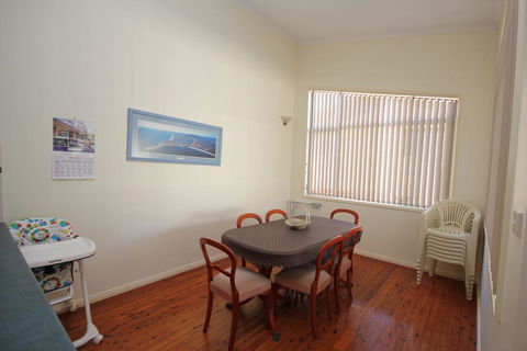 Pacific Breeze - 118 Camden Head Rd Dunbogan - Gold Coast 4U 3