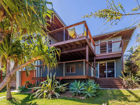 Pacifica 2 - Opposite The Beach At Brooms Head - Gold Coast 4U 1