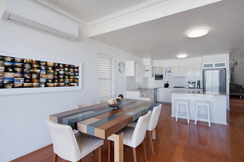 Palm Beach Beachfront Townhouse - Accommodation Gold Coast 3