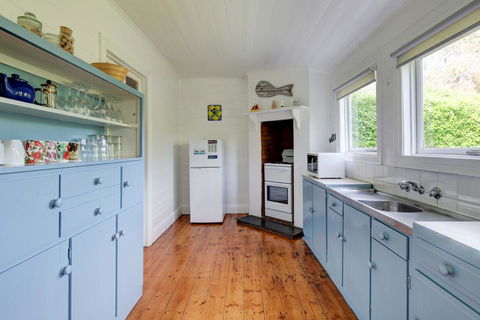 Palm Cottage - Pet Friendly Victorian Cottage - Gold Coast 4U 1