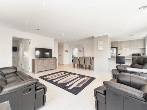 Palmerston - Accommodation Gold Coast 0