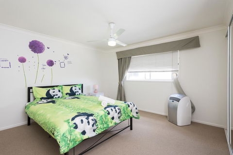 Panda Holiday -Close Mountain Ocean Pet Friendly - Gold Coast 4U 0