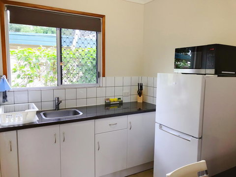 Paradise Court - Accommodation Gold Coast 2