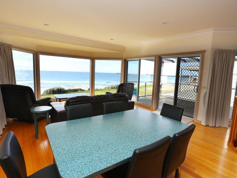 Paradise Cove - Gold Coast 4U 2