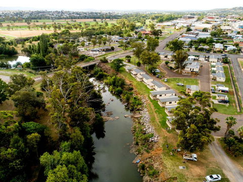 Paradise Tourist Park - Gold Coast 4U 0
