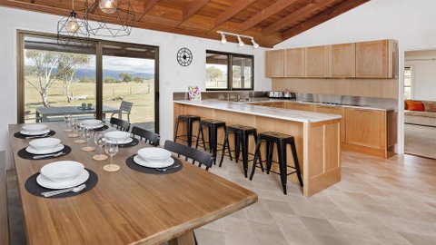 Peak View House - Accommodation Gold Coast 0
