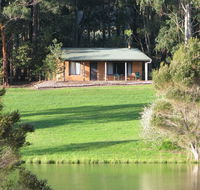 Pemberton Lake View Chalets - Accommodation Gold Coast