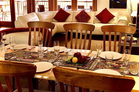 Pemberton Lodge - 1 Gold Coast 2