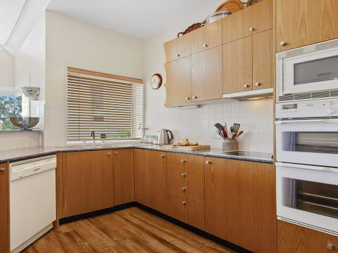 Penguins Rest - Direct Beach Access From Complex - Accommodation Gold Coast 2