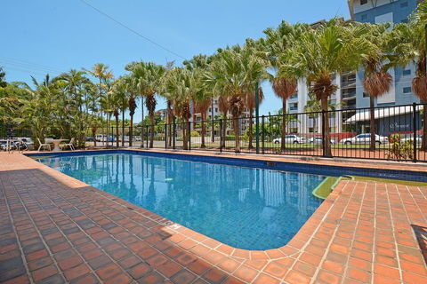 Peninsular Apartments - Accommodation Gold Coast 1