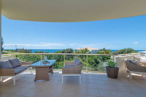 Penthouse Luxe, Sunrise Beach - Gold Coast 4U 3