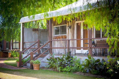 Peppercorn Cabin - Gold Coast 4U 1