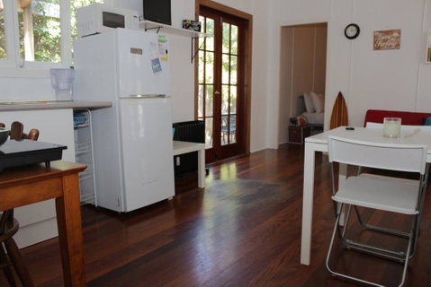 Pet Friendly Duplex In The Heart Of Palm Beach - Accommodation Gold Coast 3
