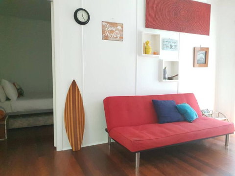 Pet Friendly Duplex In The Heart Of Palm Beach - Accommodation Gold Coast 1