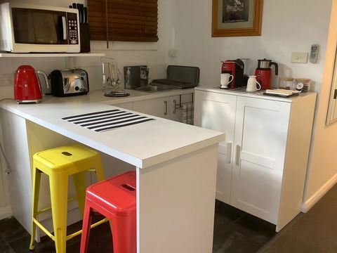 Petite Provence Cottage - Accommodation Gold Coast 2