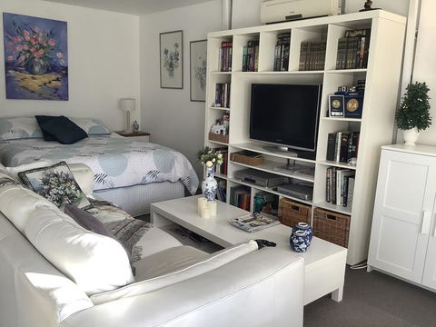 Petite Provence Cottage - Accommodation Gold Coast 1