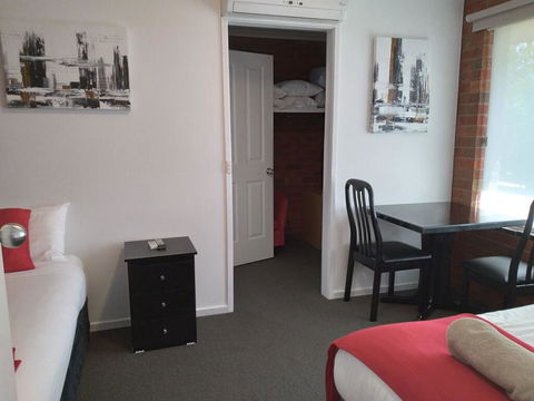 Pevensey Motor Lodge - Accommodation Gold Coast 3