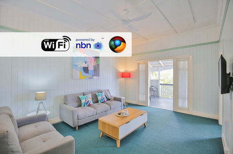 Pleasant Place To Stay Near The Park + FREE WiFi - Gold Coast 4U 0