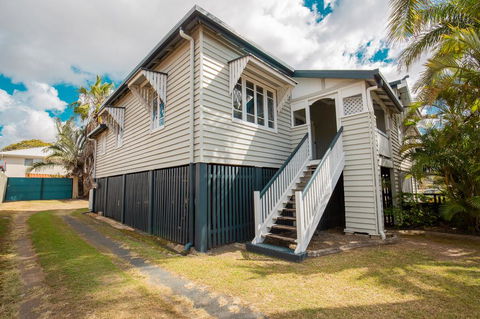 Pleasant Place To Stay Near The Park + FREE WiFi - Gold Coast 4U 2