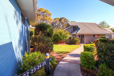 Plover Deluxe Resort Villa - Gold Coast 4U 1