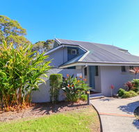 Plover Deluxe Resort Villa - Gold Coast 4U